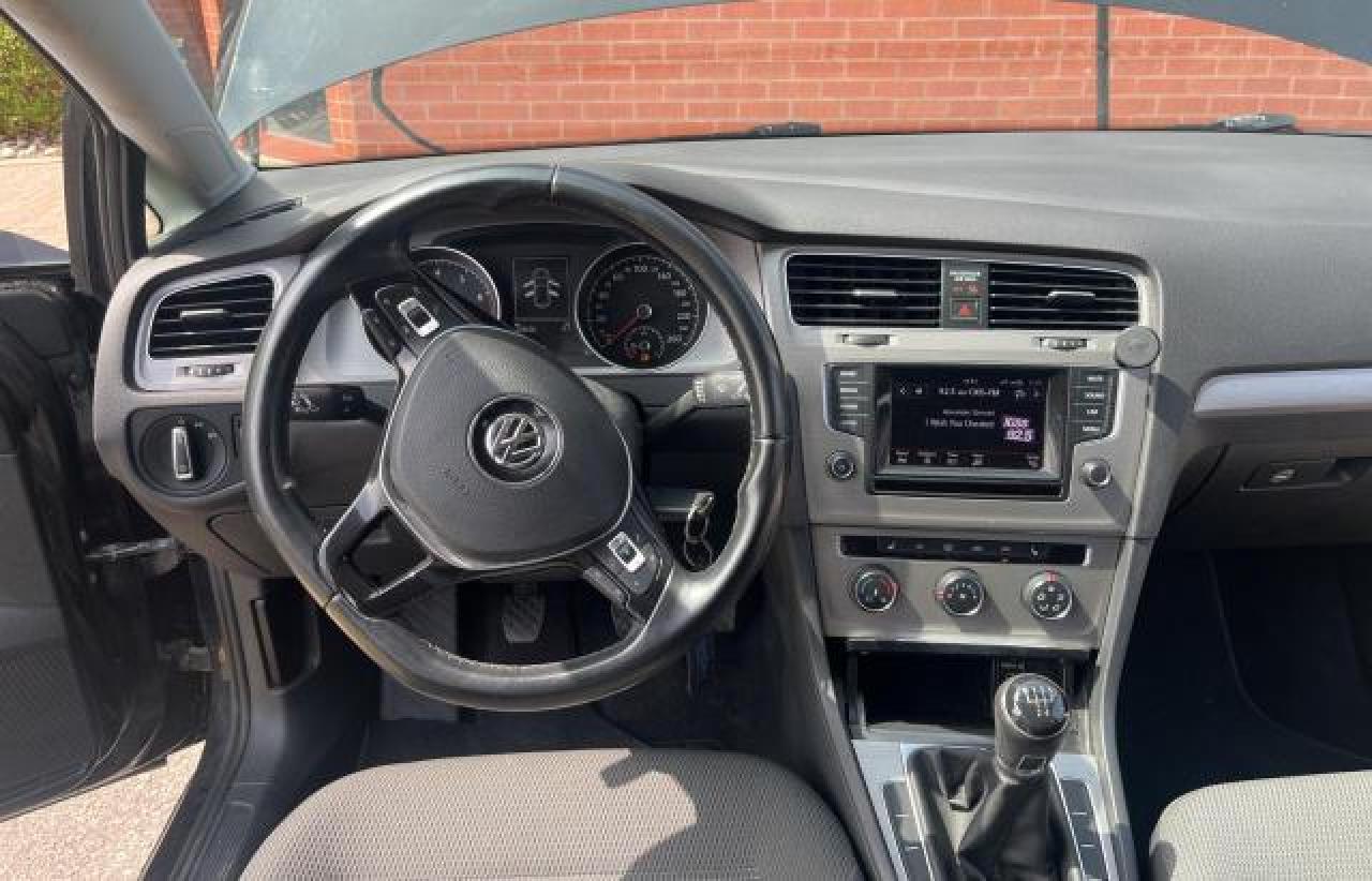 2015 Volkswagen Golf vin: 3VW117AU2FM071571