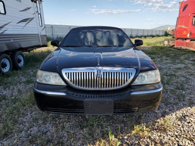 2005 Lincoln Town Car Executive VIN: 1L1FM88W15Y633960 Lot: 54557134