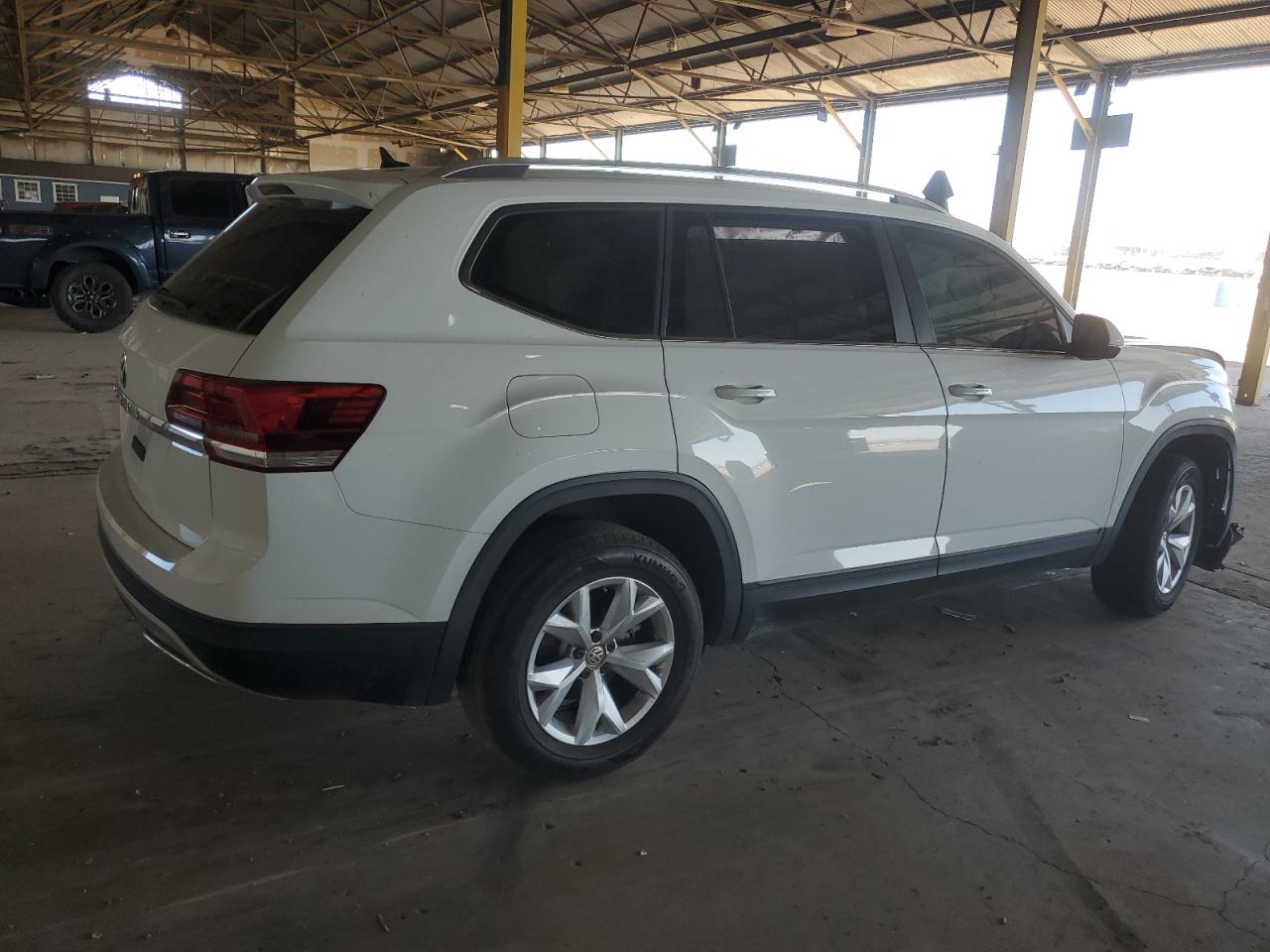 1V2DP2CA9KC571631 2019 Volkswagen Atlas Se