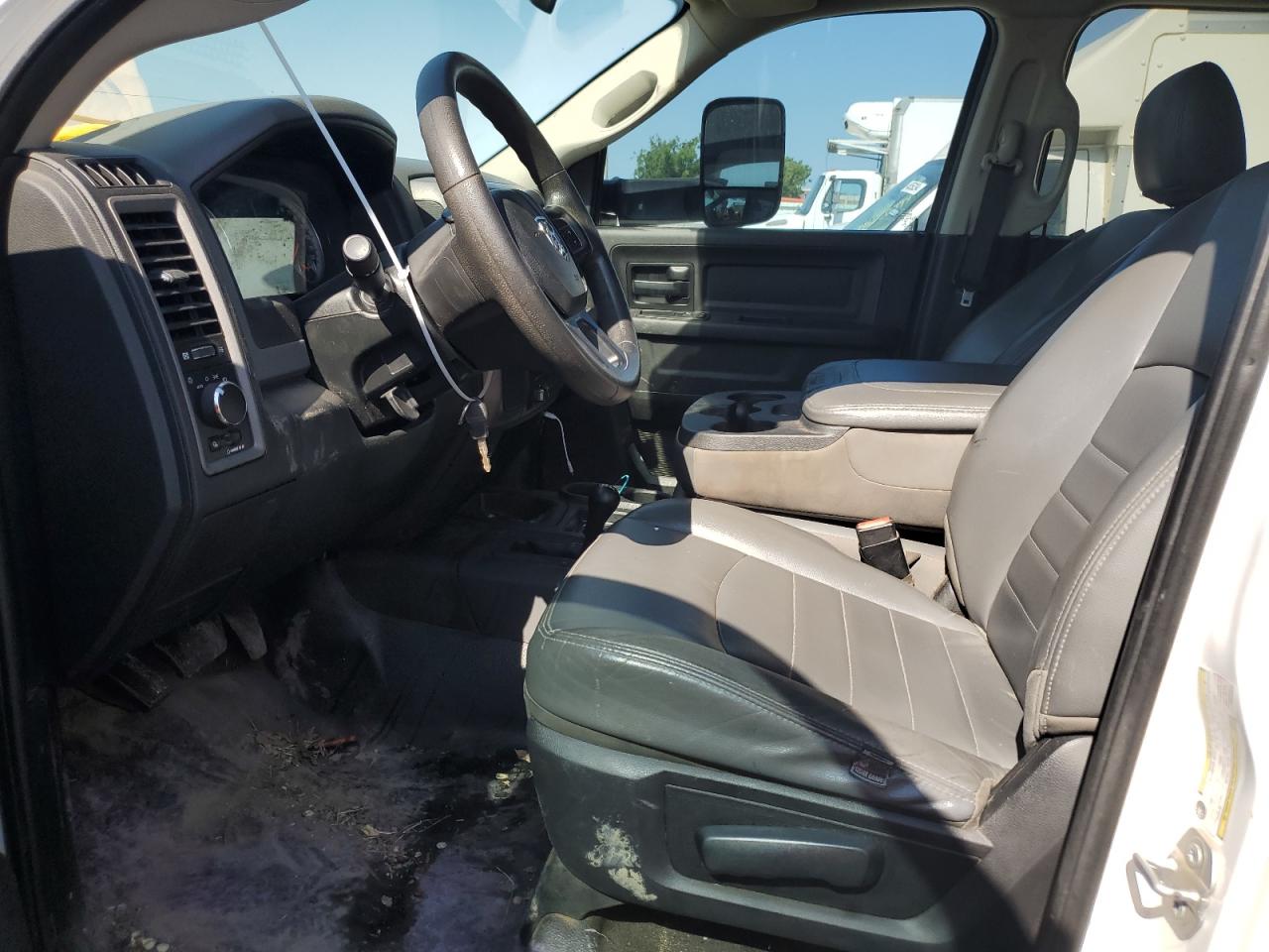 3C63RRGLXJG236022 2018 Ram 3500 St