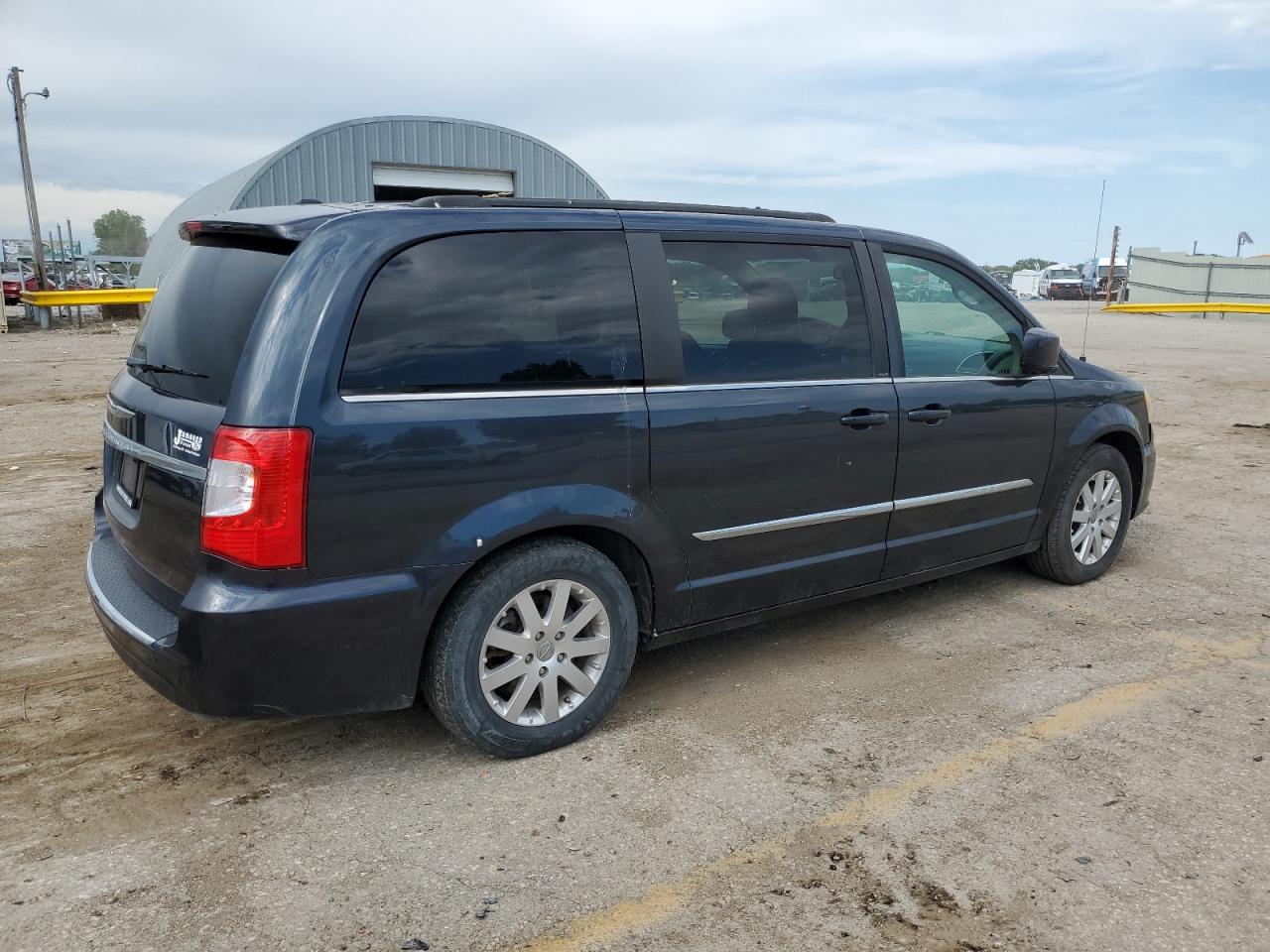 Lot #2888557122 2014 CHRYSLER TOWN & COU