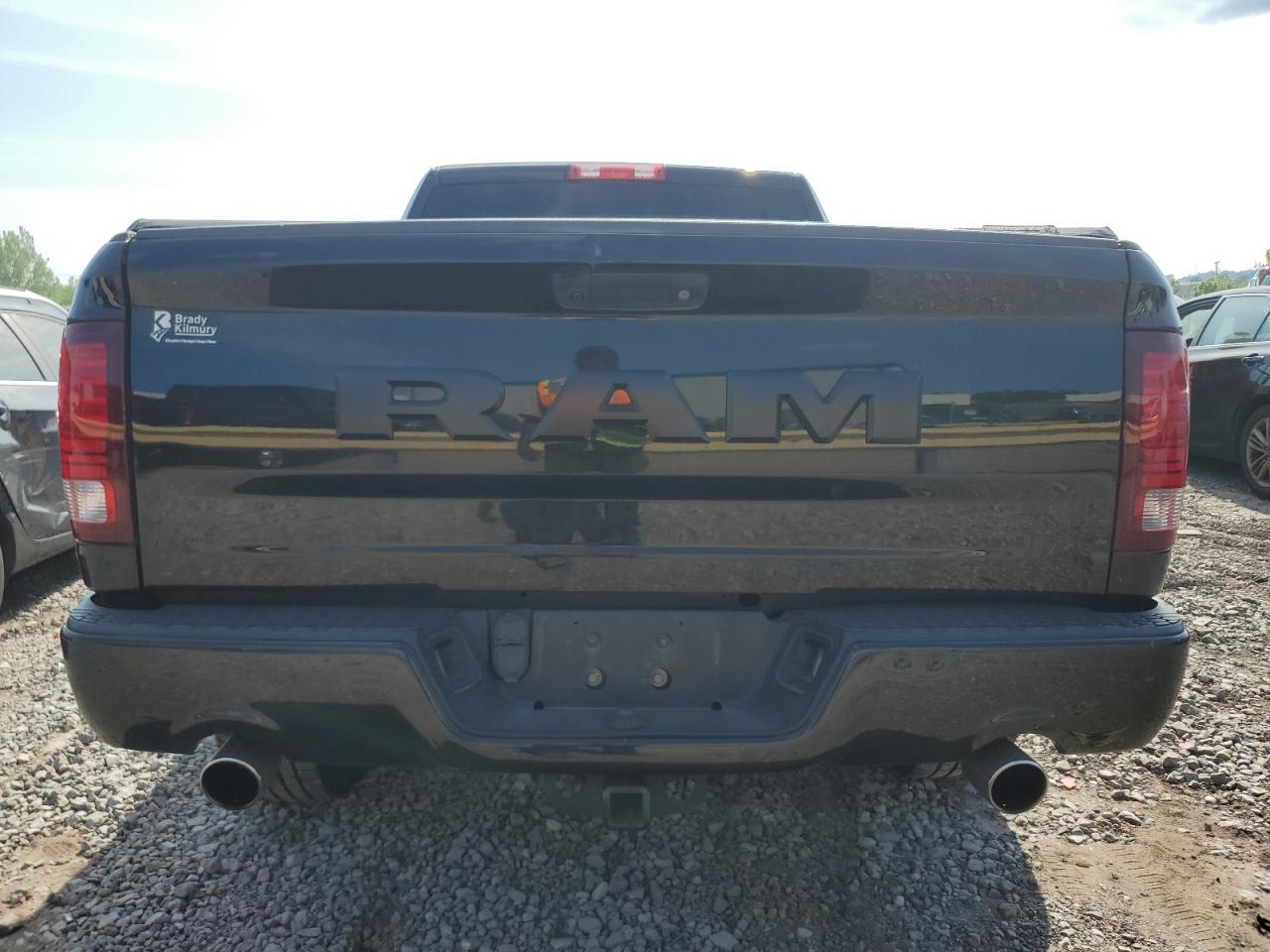 3C6JR6CT2HG686897 2017 Ram 1500 Sport