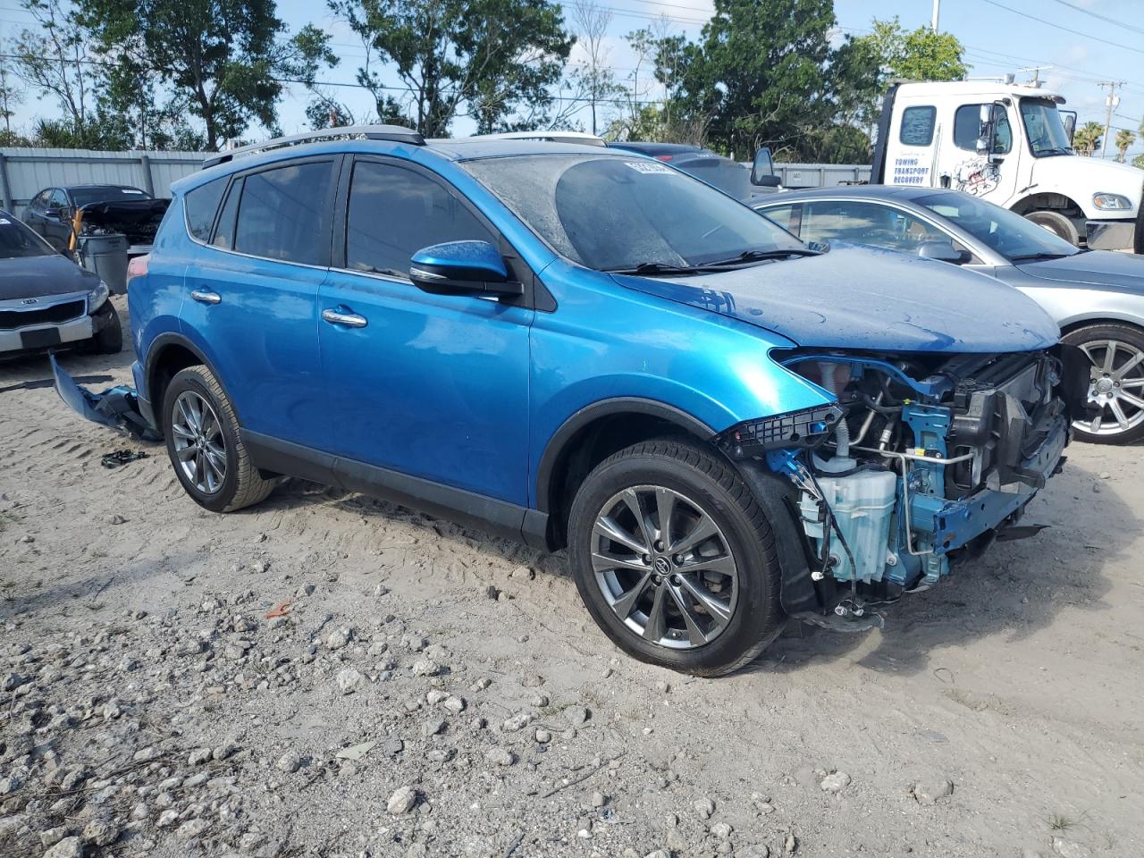 JTMYFREV0JJ726317 2018 Toyota Rav4 Limited