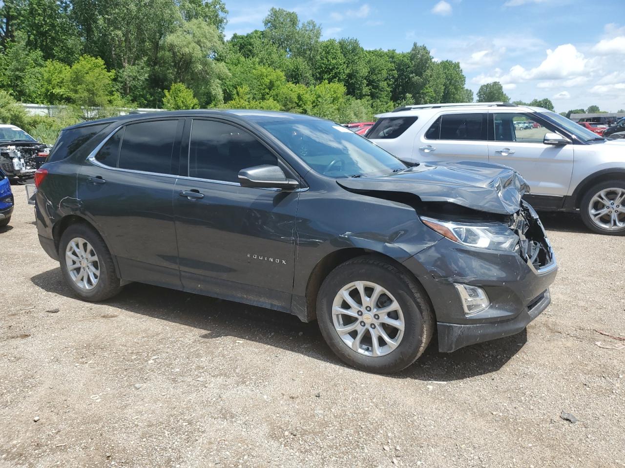 2GNAXJEV1K6270057 2019 Chevrolet Equinox Lt