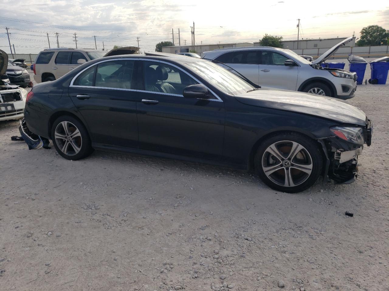 WDDZF4KB3KA597417 2019 Mercedes-Benz E 300 4Matic