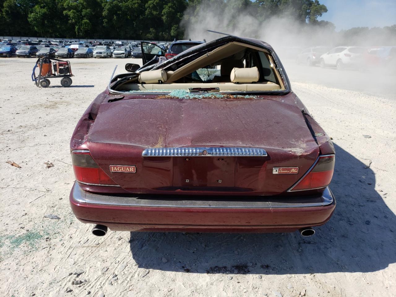 SAJKX6246VC803801 1997 Jaguar Vandenplas