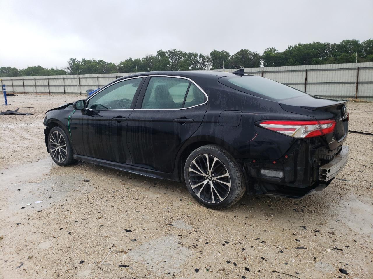 2019 Toyota Camry L vin: 4T1B11HK2KU165072