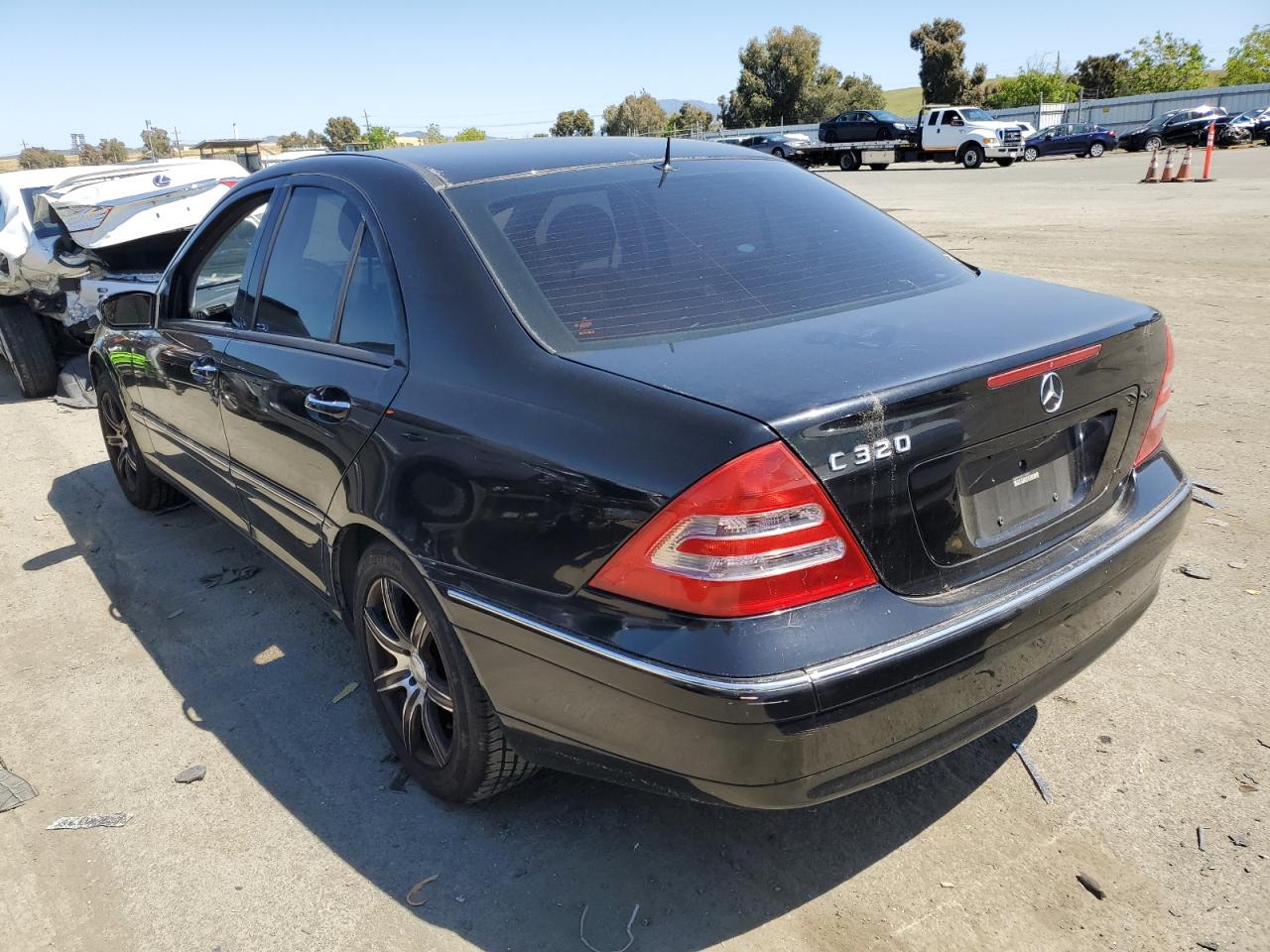 WDBRF64JX1F064667 2001 Mercedes-Benz C 320