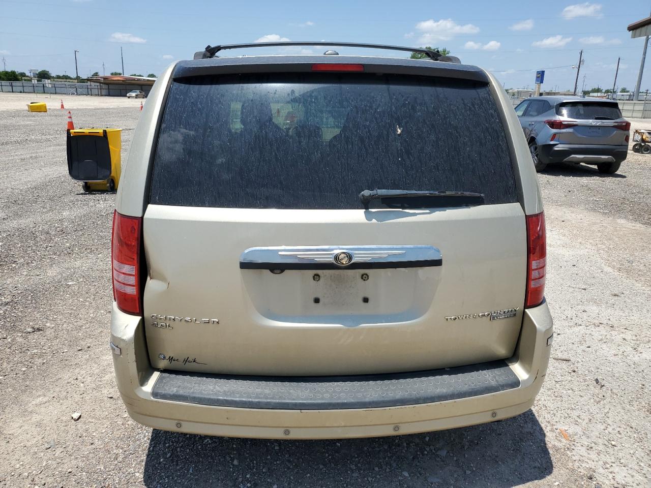 2A4RR7DX3AR322064 2010 Chrysler Town & Country Limited