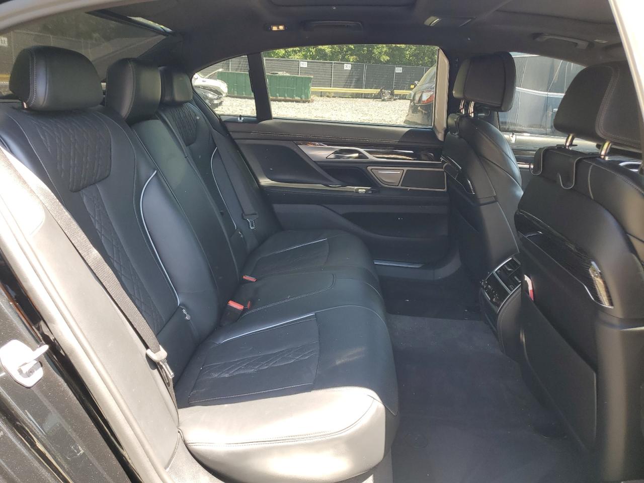 WBA7F2C52JG424611 2018 BMW 750 Xi