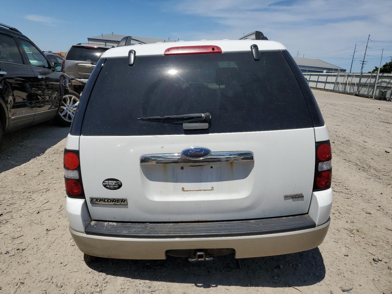 1FMEU74E67UB17296 2007 Ford Explorer Eddie Bauer