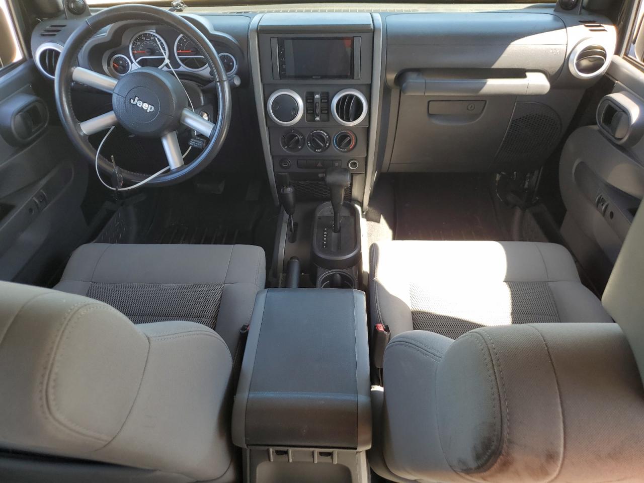 1J4GA591X9L770796 2009 Jeep Wrangler Unlimited Sahara