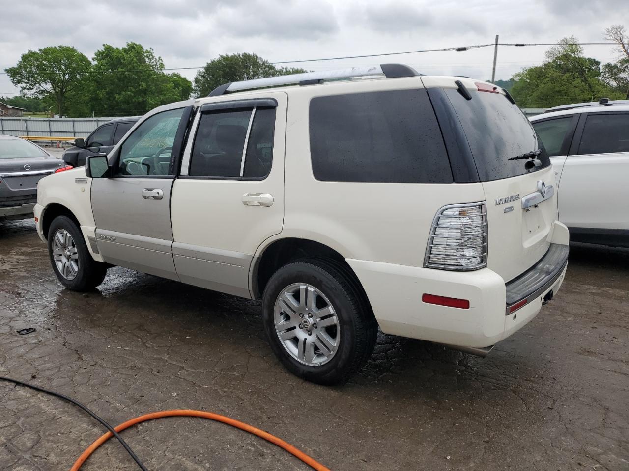 4M2EU48897UJ18248 2007 Mercury Mountaineer Premier