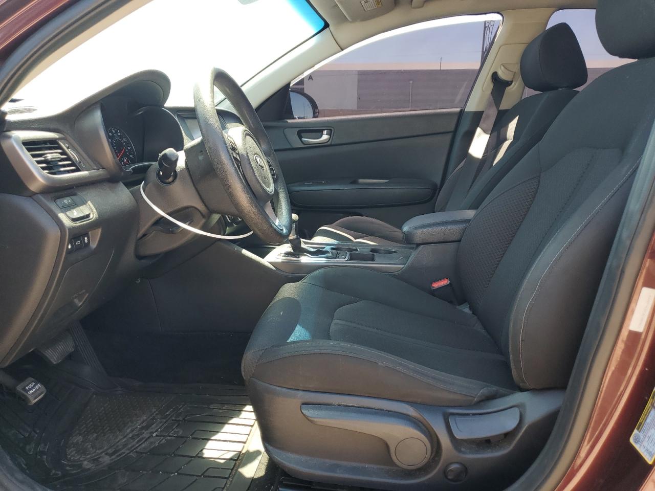 5XXGT4L37JG182363 2018 Kia Optima Lx