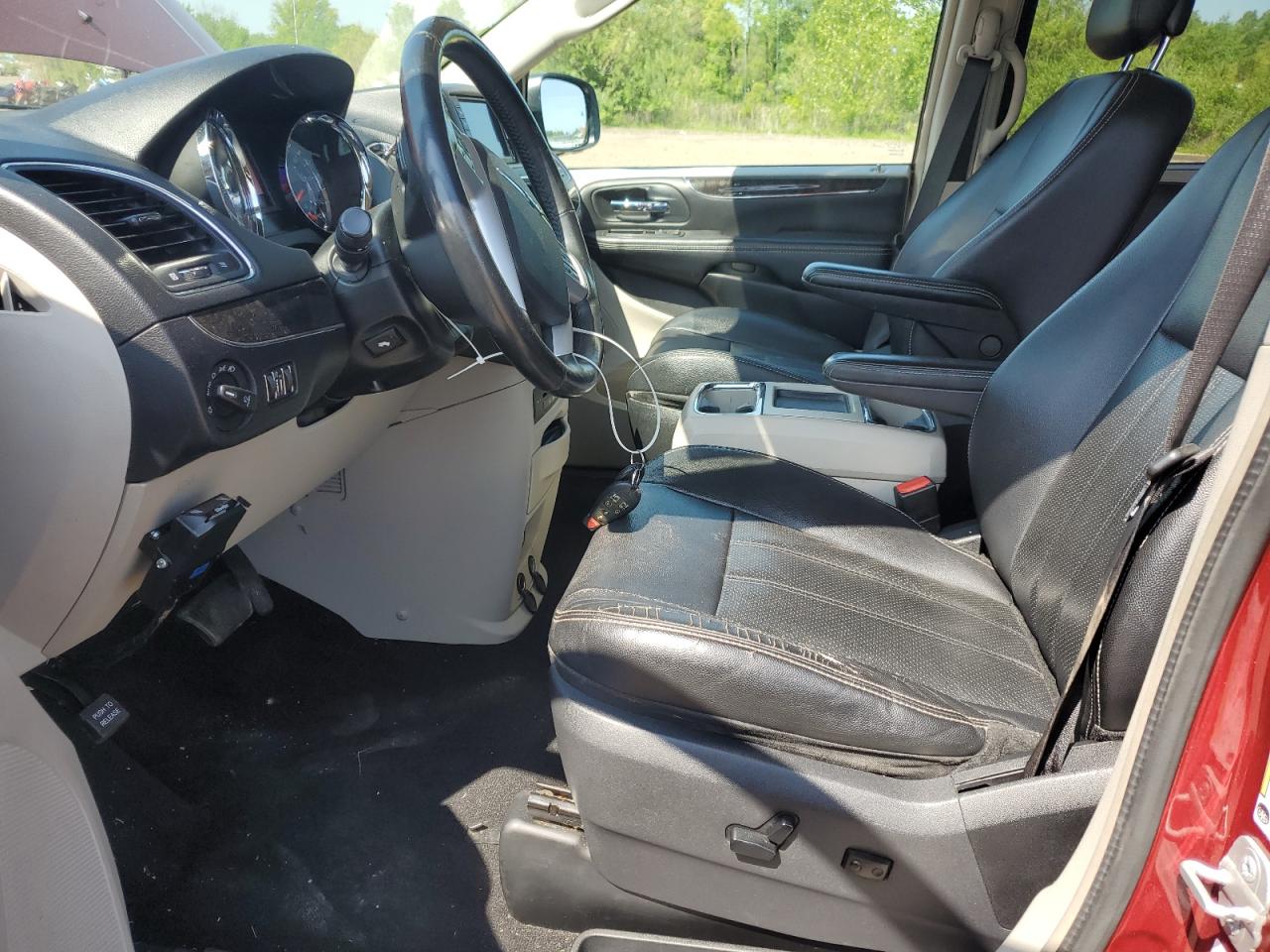 2C4RC1CG4ER329150 2014 Chrysler Town & Country Touring L