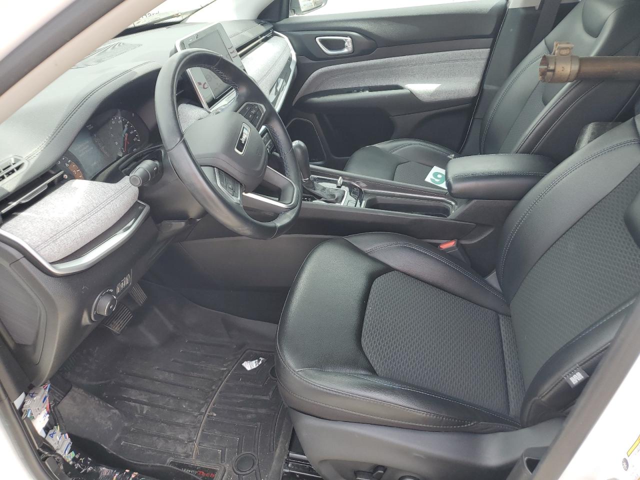 3C4NJDBB0NT111246 2022 Jeep Compass Latitude