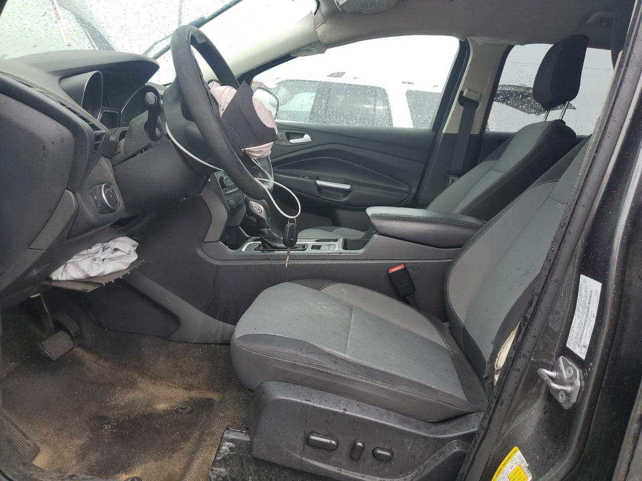 1FMCU0GD1JUB67998 2018 Ford Escape Se