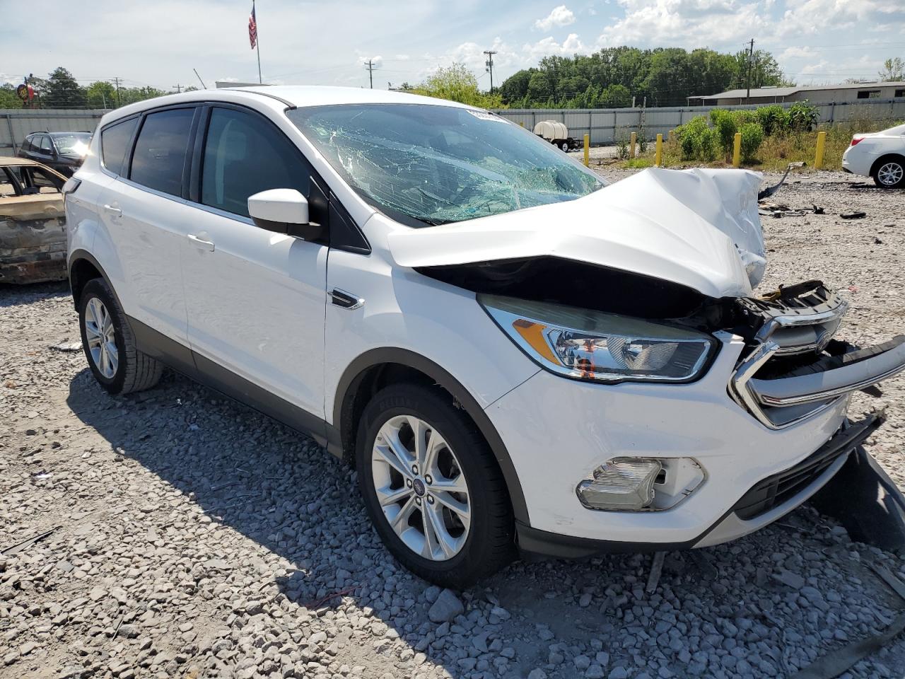 1FMCU0G9XHUB67777 2017 Ford Escape Se