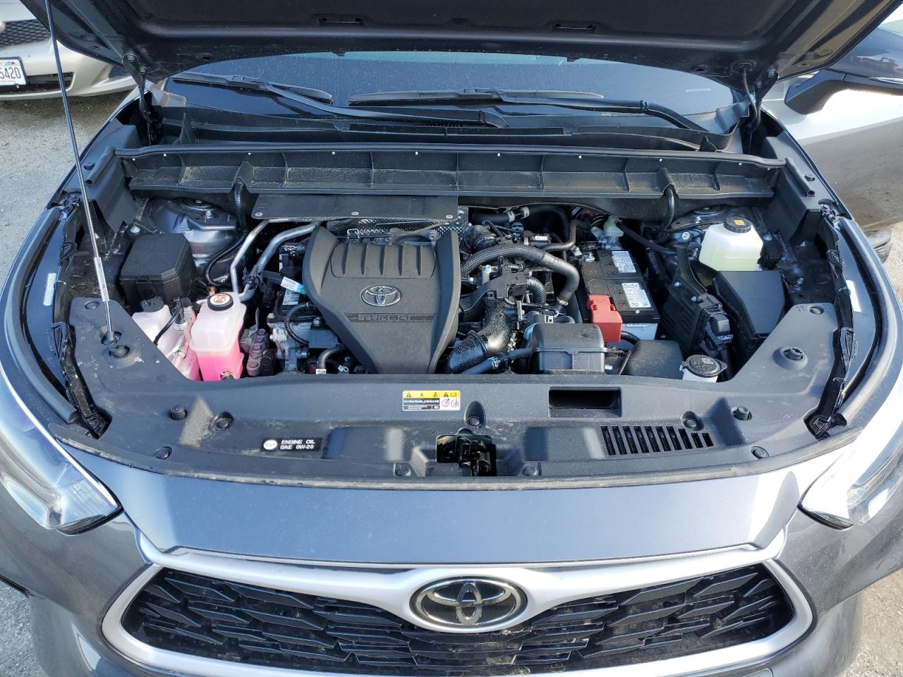 5TDKDRBH2RS541050 2024 Toyota Highlander Le