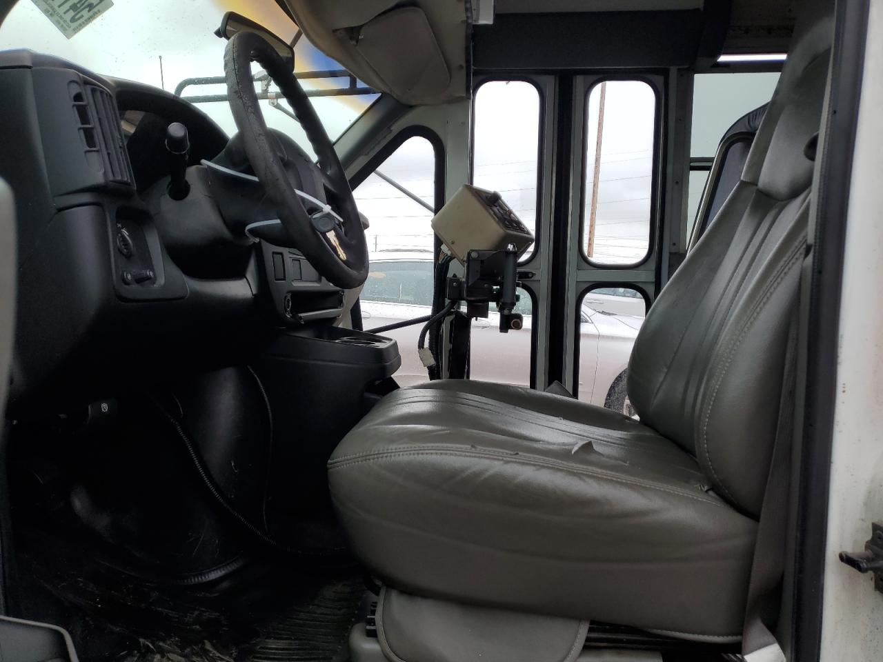 1GBHG31V131211611 2003 Chevrolet Express G3500