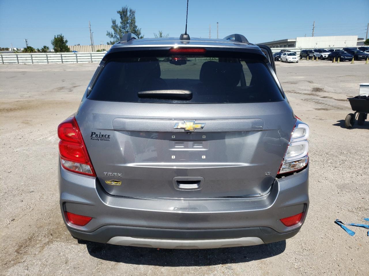 3GNCJLSB6LL258256 2020 Chevrolet Trax 1Lt