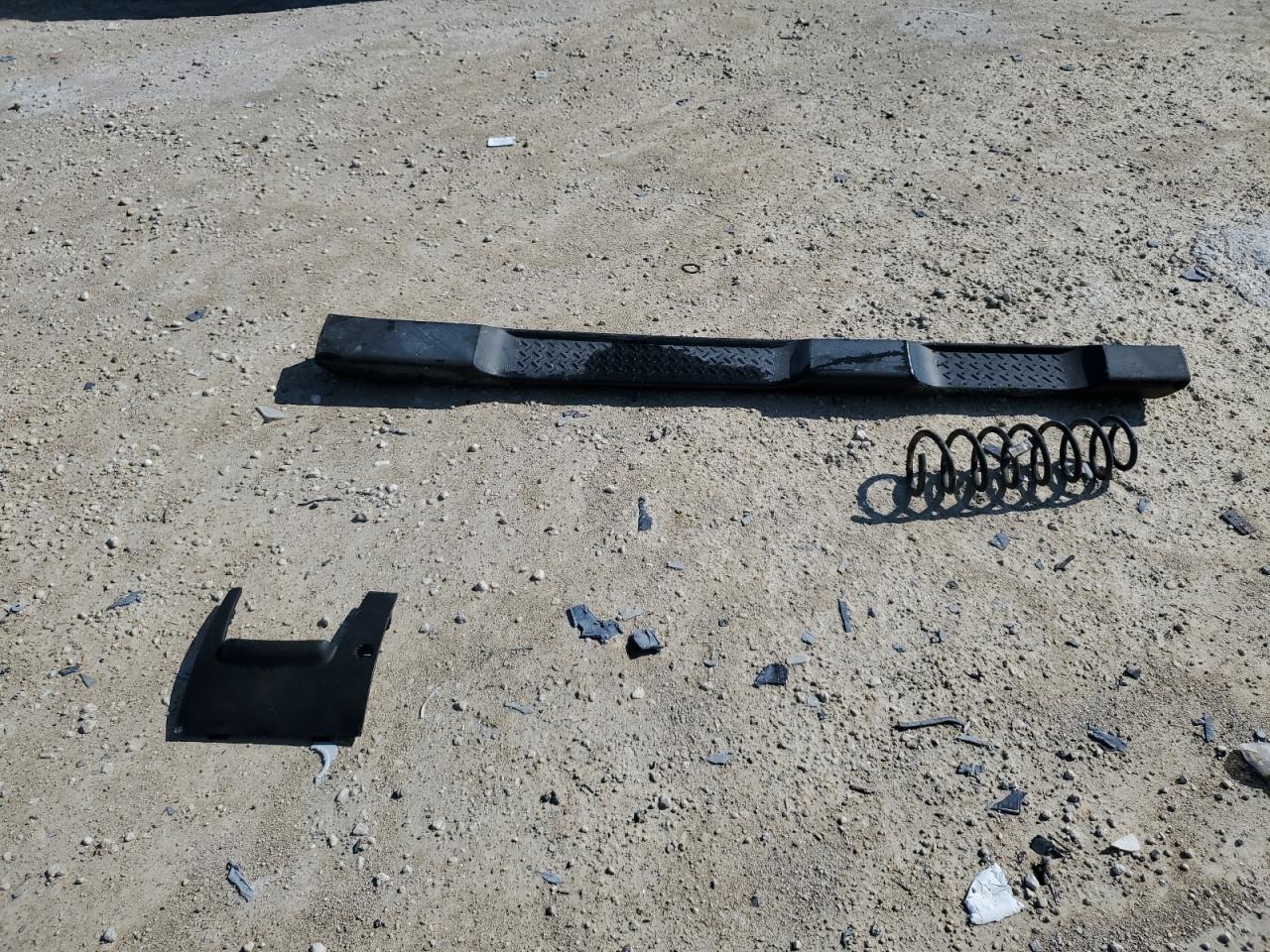 1C4HJWEG3DL696706 2013 Jeep Wrangler Unlimited Sahara