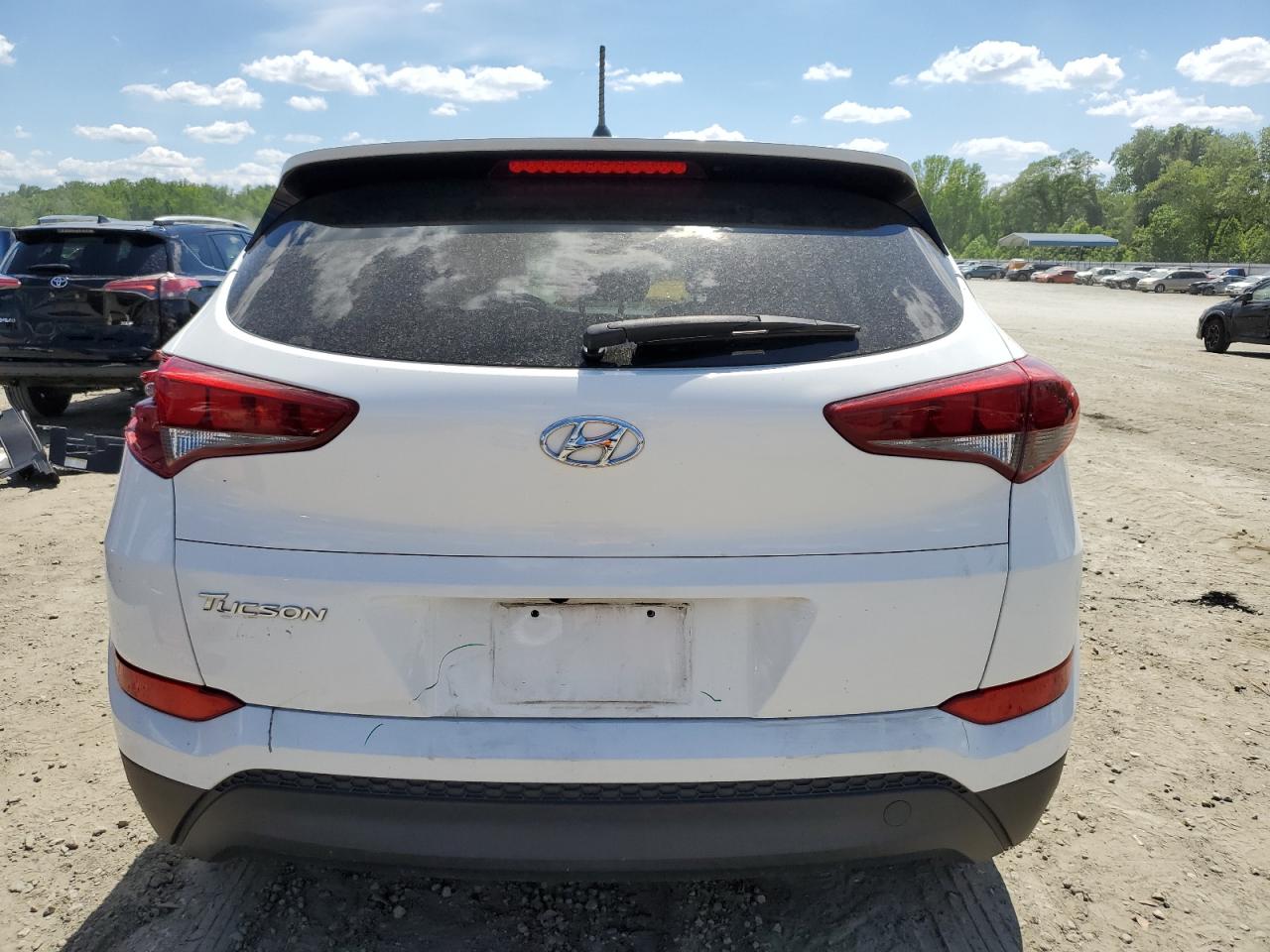 2018 Hyundai Tucson Se vin: KM8J23A47JU667073