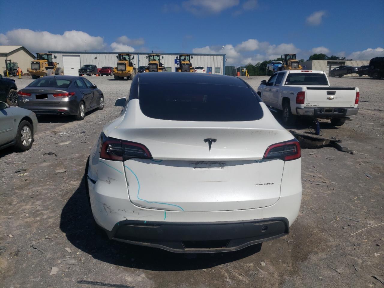 7SAYGDEE6PF630341 2023 Tesla Model Y