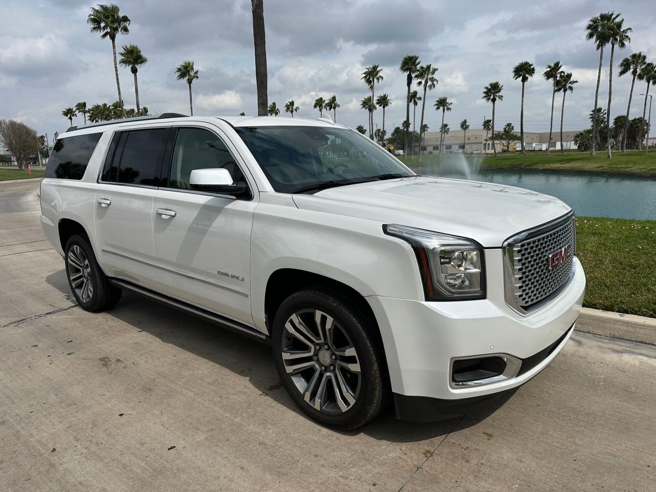 1GKS2HKJ1LR232117 2020 GMC Yukon Xl Denali