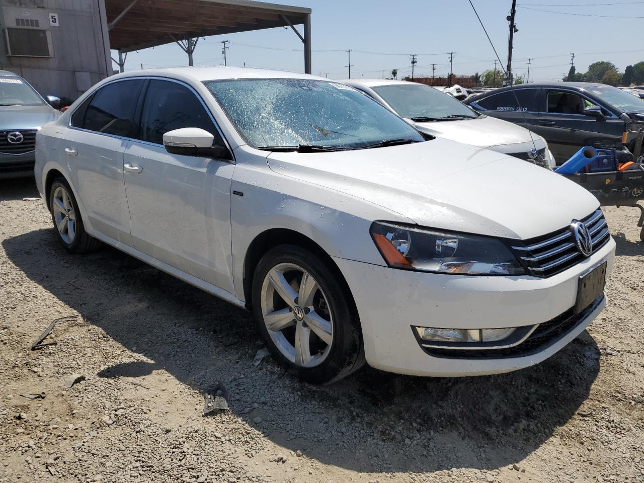 1VWAT7A37FC108889 2015 Volkswagen Passat S