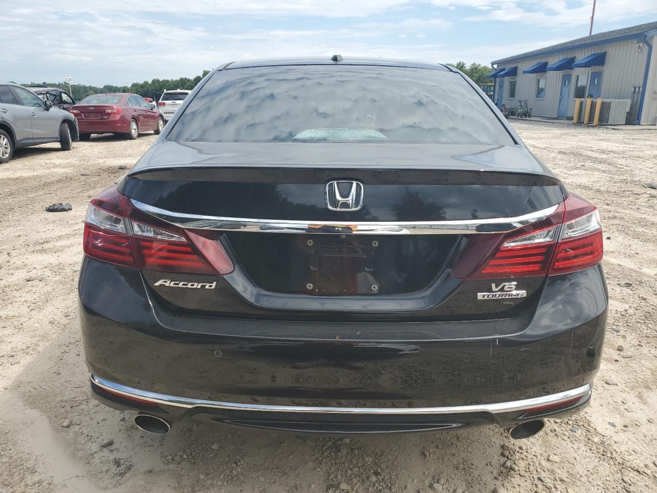 2017 Honda Accord Touring vin: 1HGCR3F92HA014726