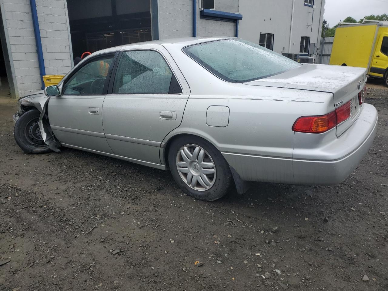 JT2BG22K5Y0511321 2000 Toyota Camry Ce