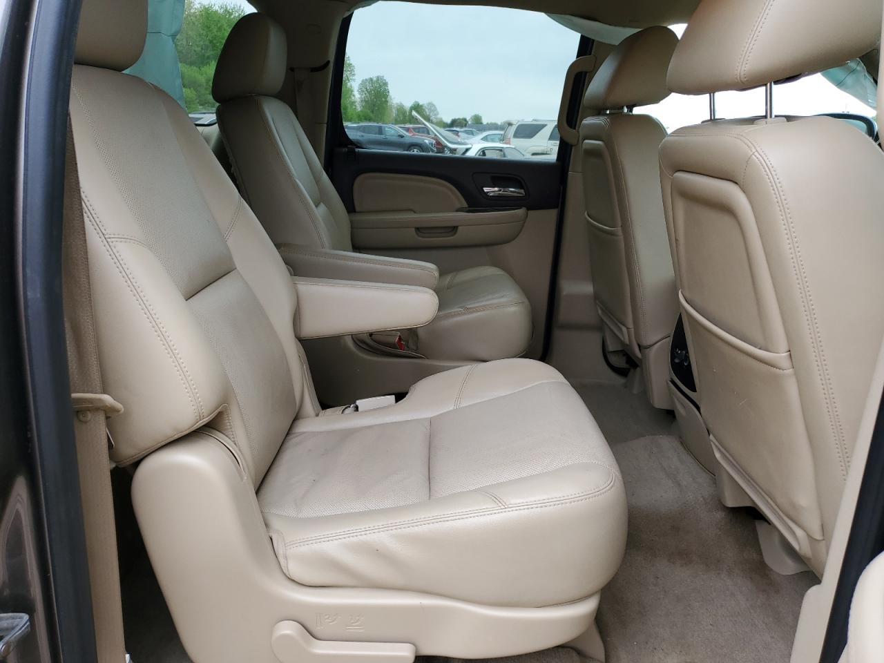 1GKS2MEF4BR314731 2011 GMC Yukon Xl Denali