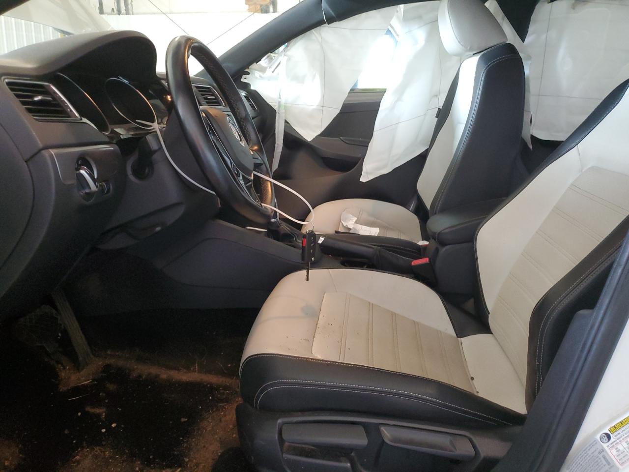 3VWD17AJ4GM267094 2016 Volkswagen Jetta Sport