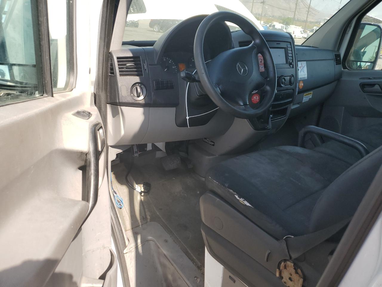 WD3PE7DC5E5910678 2014 Mercedes-Benz Sprinter 2500