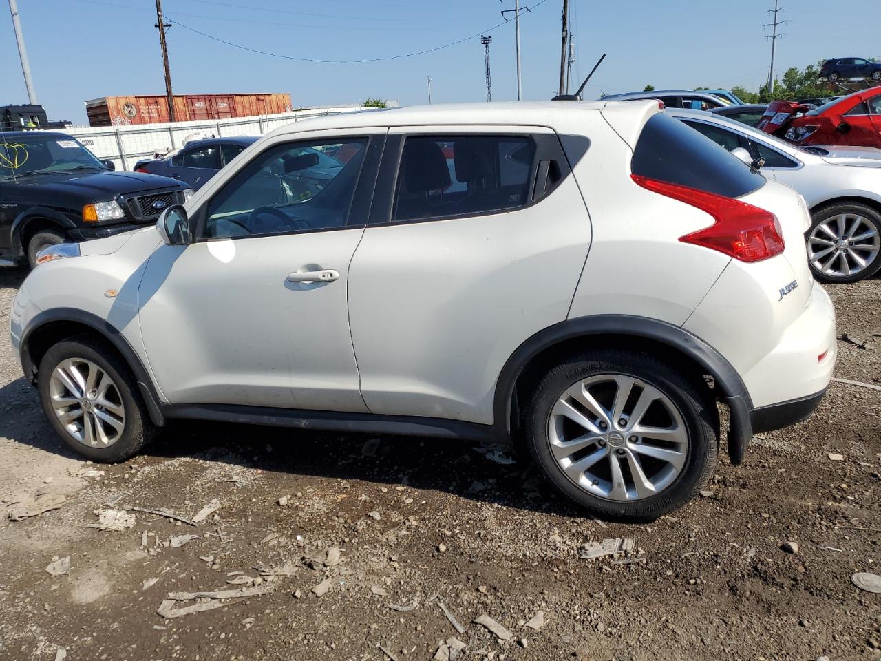 2013 Nissan Juke S vin: JN8AF5MV0DT227932