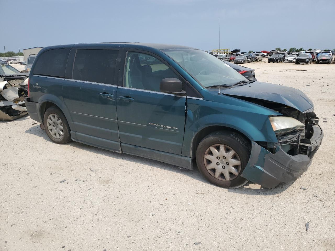 2A8HR44E49R571055 2009 Chrysler Town & Country Lx