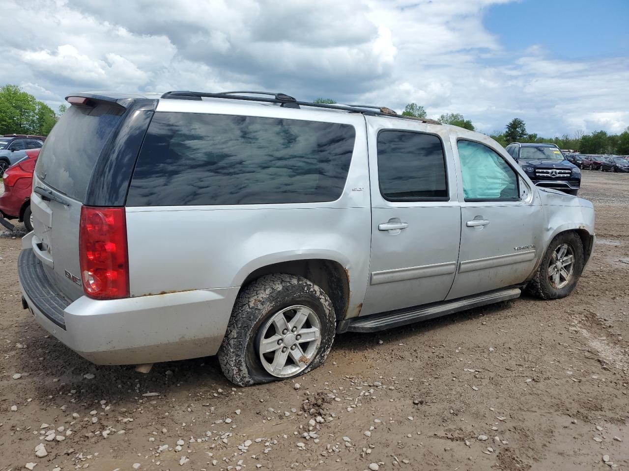 2013 GMC Yukon Xl K1500 Slt vin: 1GKS2KE75DR138983