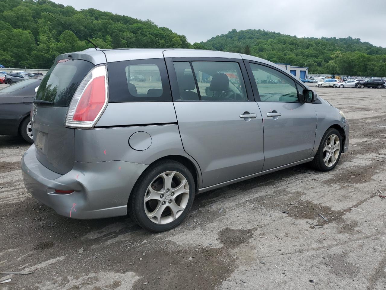 JM1CR2W38A0359811 2010 Mazda 5