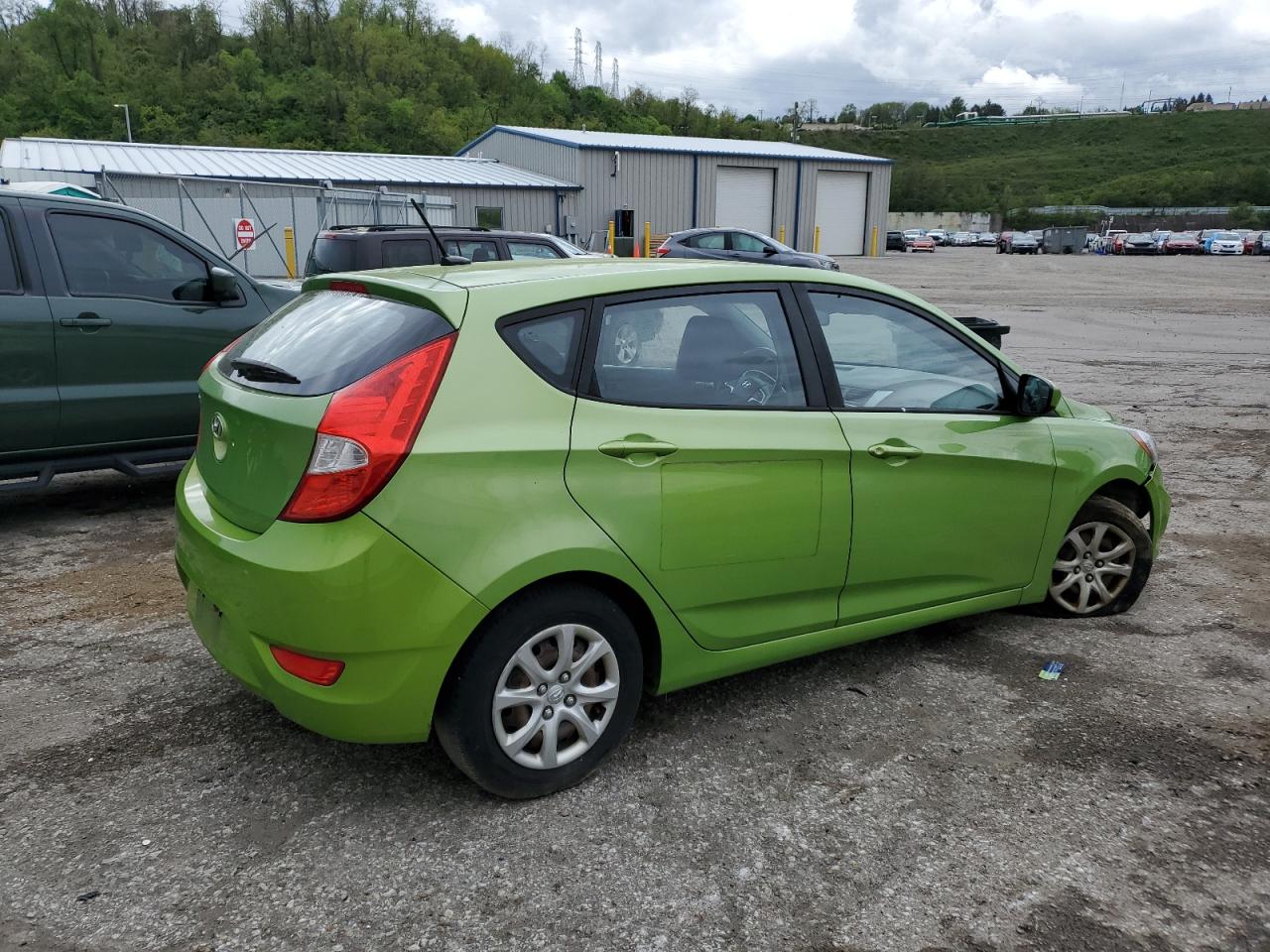 2012 Hyundai Accent Gls vin: KMHCT5AE2CU039998