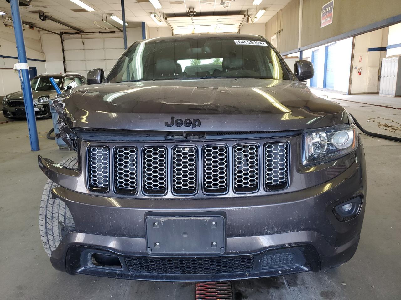 1C4RJFAG8FC860058 2015 Jeep Grand Cherokee Laredo