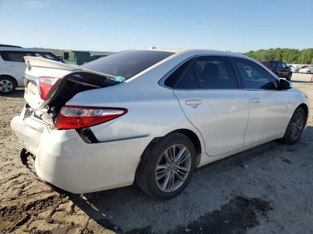 VIN 4T1BF1FK2GU137705 2016 Toyota Camry, LE no.3