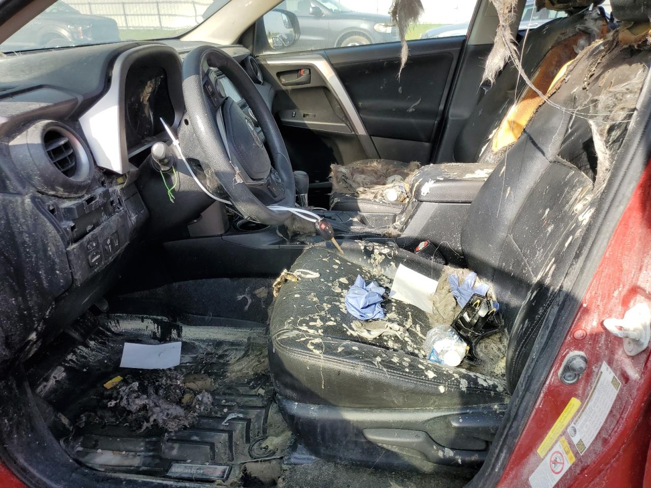 JTMZFREV8HJ136087 2017 Toyota Rav4 Le