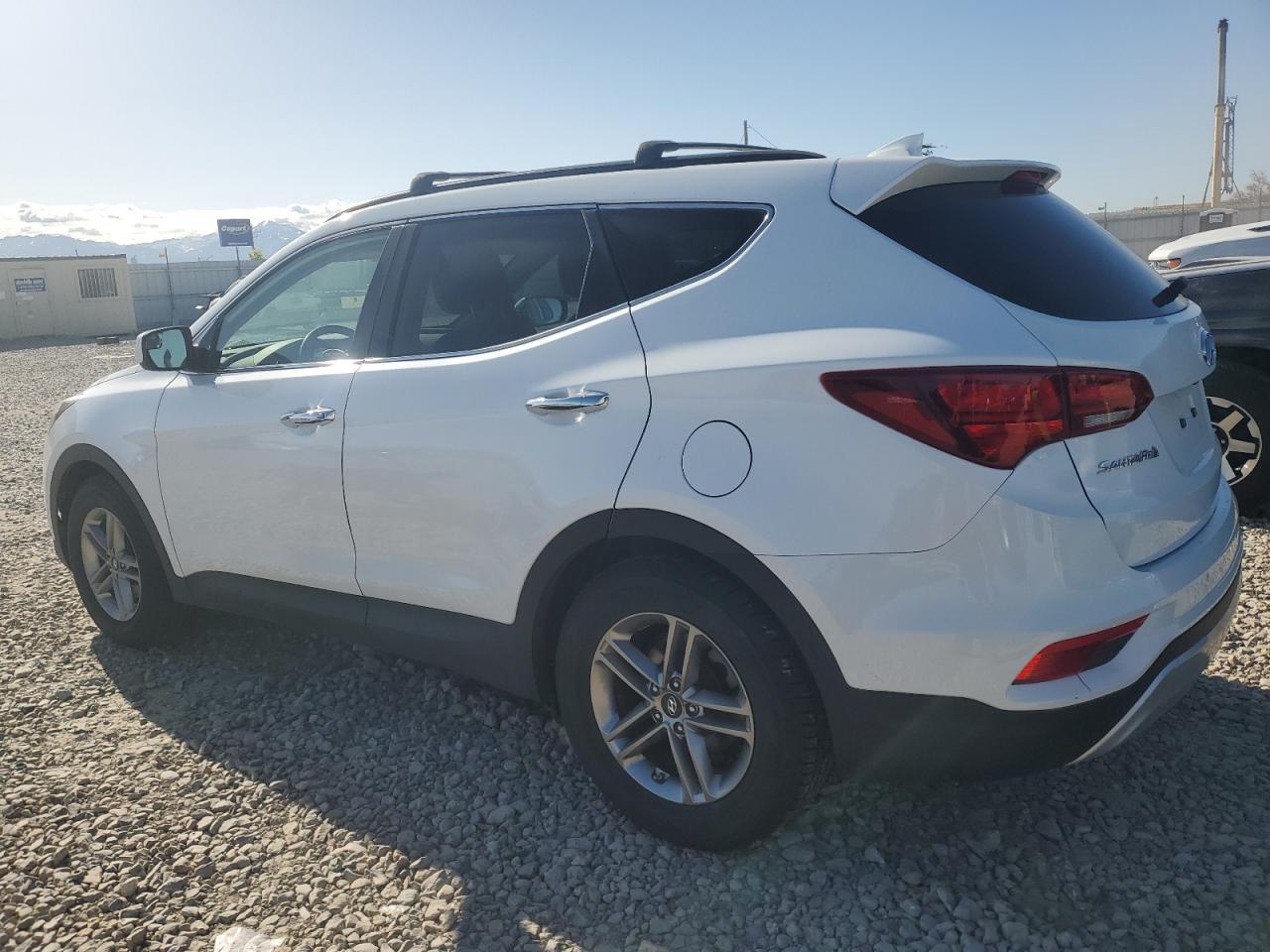 2017 Hyundai Santa Fe Sport vin: 5NMZUDLB4HH032946