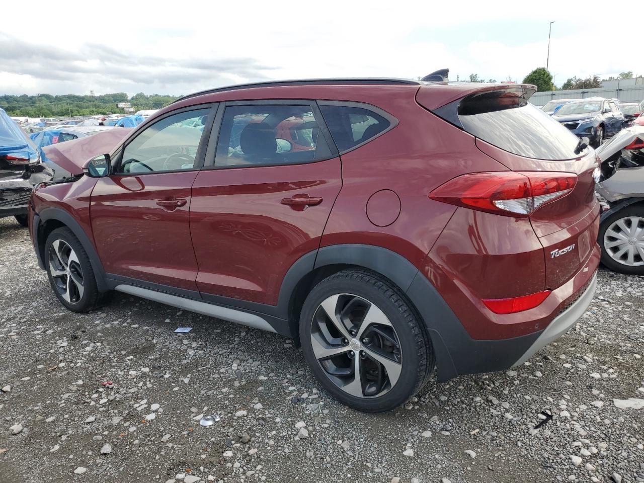 KM8J3CA21JU784224 2018 Hyundai Tucson Value