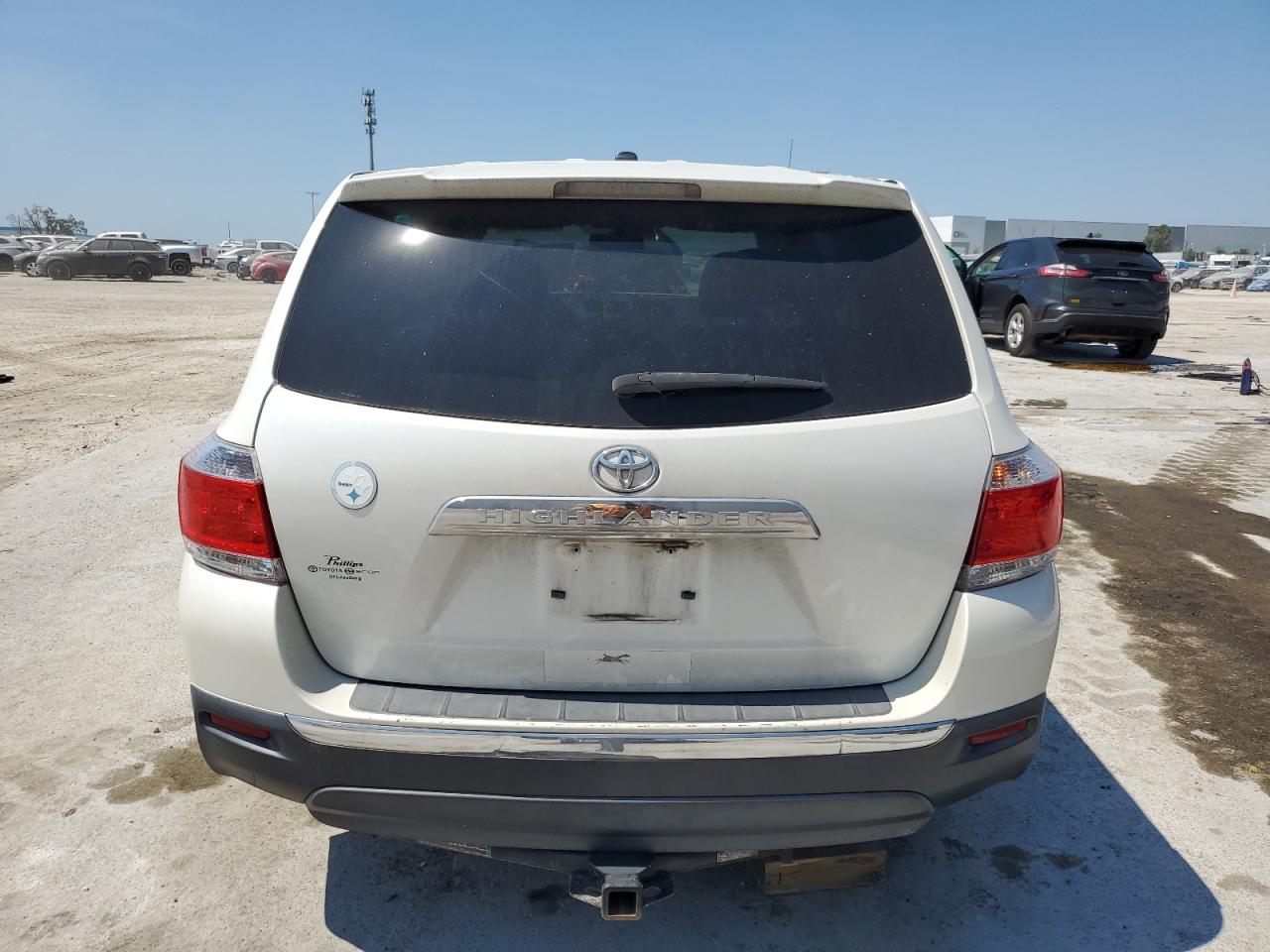 5TDZK3EHXCS084024 2012 Toyota Highlander Base