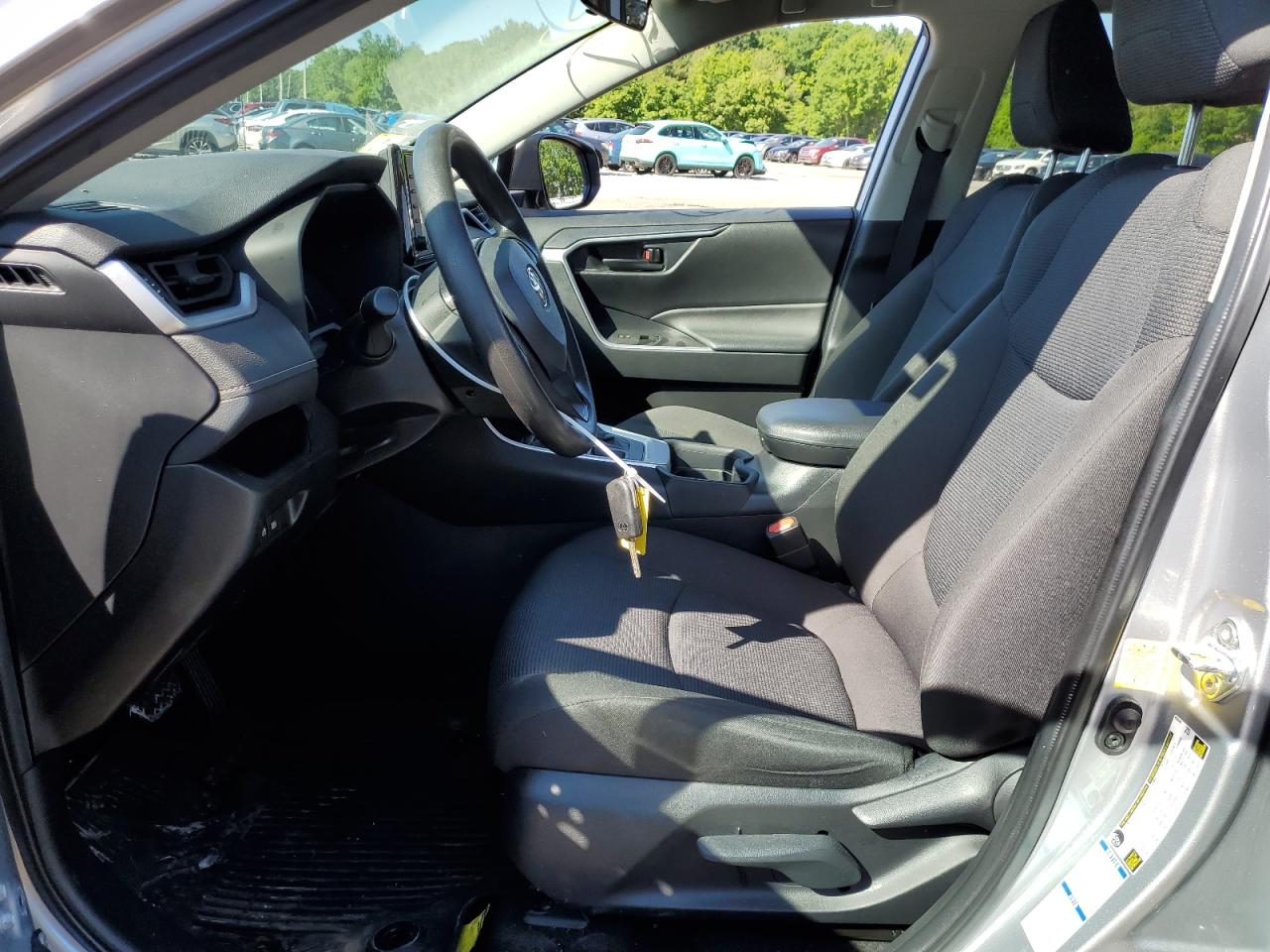 2T3G1RFV7MC254858 2021 Toyota Rav4 Le