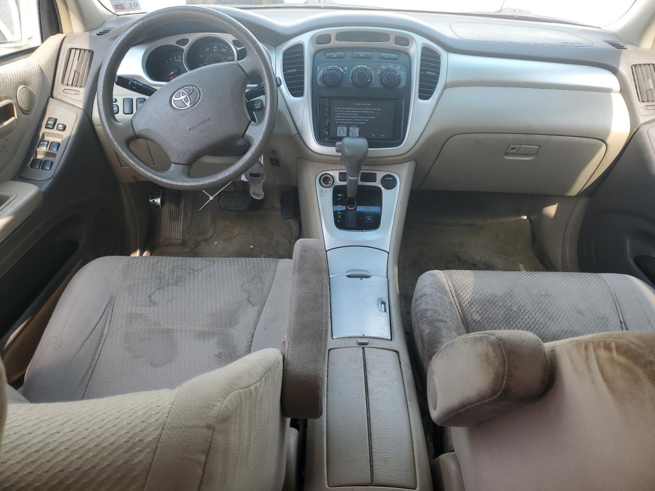 JTEDD21A040075341 2004 Toyota Highlander