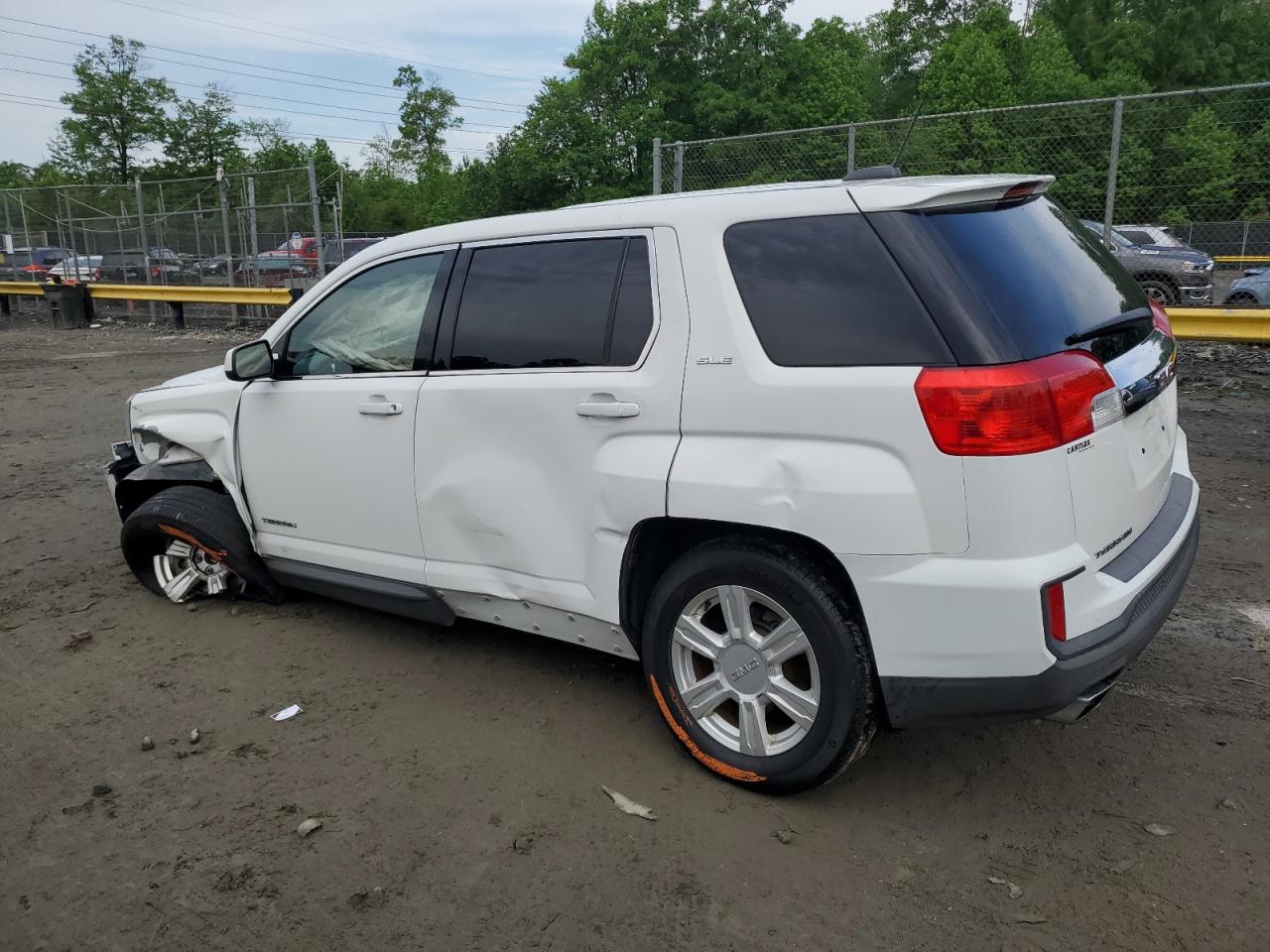 2GKALMEK2G6109224 2016 GMC Terrain Sle