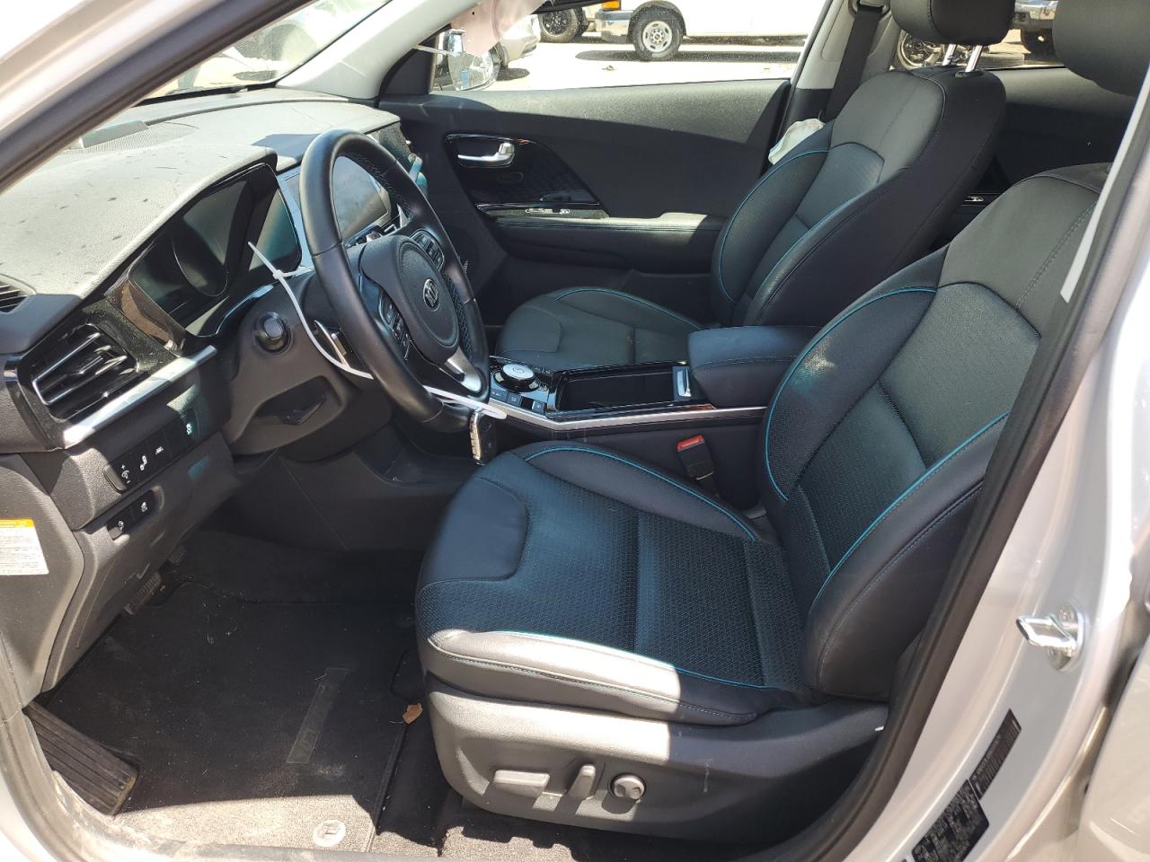 KNDCE3LG8M5103670 2021 Kia Niro Ex Premium